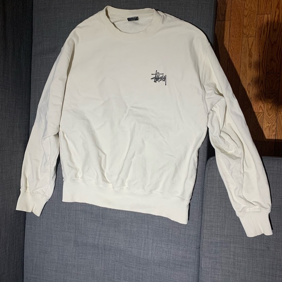 Stussy crewneck sell at 100$ - Picture 3 of 4